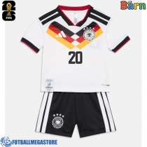 Fotballdrakt Barn Tyskland Serge Gnabry #20 Hjemmedraktsett VM 2026 Kortermet (+ Korte bukser)